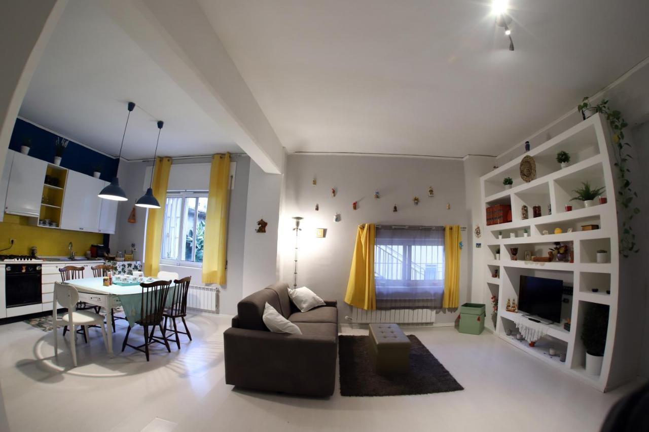 Appartement Casa Cesca à Naples Extérieur photo