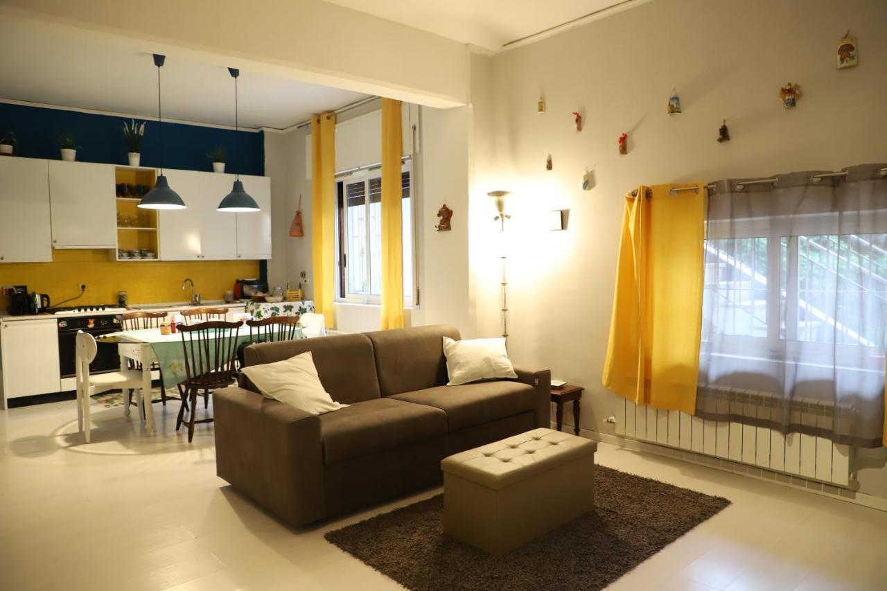 Appartement Casa Cesca à Naples Extérieur photo